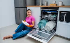 6 Reasons Why You Should Use a Dishwasher