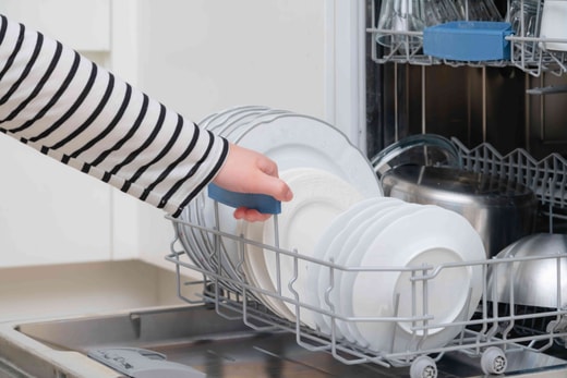 How to Drain a Dishwasher Mid-Cycle 